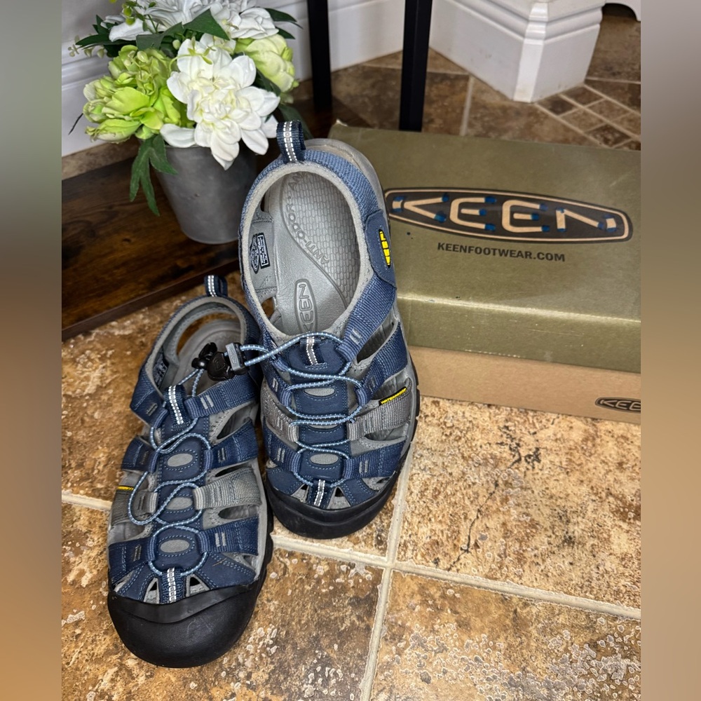 Men’s Keen Newport H2 Hiking Sandals - Picture 5 of 16